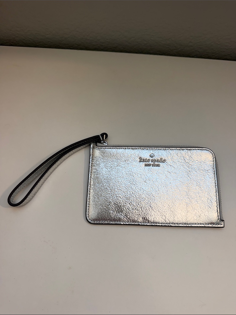 Kate Spade Lucy Metallic Small Wristlet Foil Silver Wallet Like New
